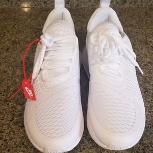 Women's Nike Air 270 Sz 8